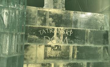 FOTO: Tatranský ľadový dóm na Hrebienku je otvorený. Interiér zdobí Westminsterské opátstvo