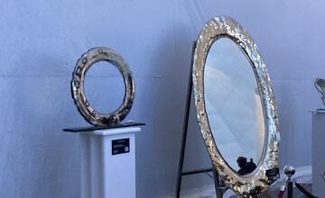 FOTO: Tatranský ľadový dóm na Hrebienku je otvorený. Interiér zdobí Westminsterské opátstvo