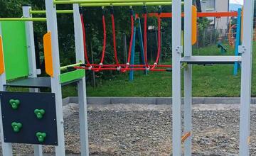 FOTO: V Prešovskom kraji vyrástli nové detské ihriská a hracie prvky