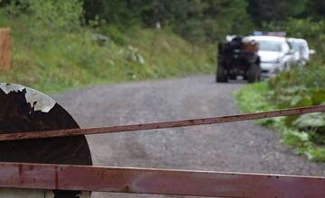 FOTO:  Muž z Brehov mal bez povolenia jazdiť štvorkolkou po území s tretím stupňom ochrany