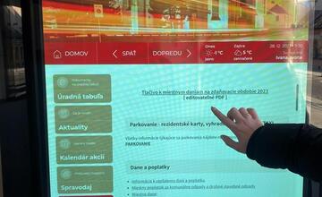 FOTO: Pri budove mestského úradu v Prešove pribudla digitálna úradná tabuľa