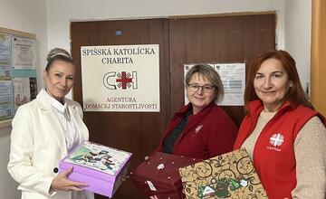 FOTO: V Starej Ľubovni vyzbierali vyše 700 vianočných krabičiek pre seniorov
