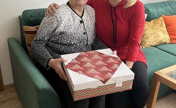 FOTO: V Starej Ľubovni vyzbierali vyše 700 vianočných krabičiek pre seniorov