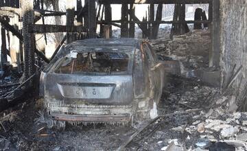 FOTO: V obci Pusté Pole došlo k požiaru
