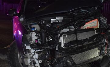 FOTO: Vodič s 1,3 promile narazil do oplotenia