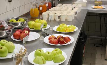 FOTO: Odkiaľ prichádzajú vaše potraviny? Navštívili sme centrálny sklad Kauflandu
