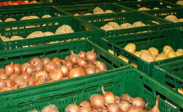 FOTO: Odkiaľ prichádzajú vaše potraviny? Navštívili sme centrálny sklad Kauflandu