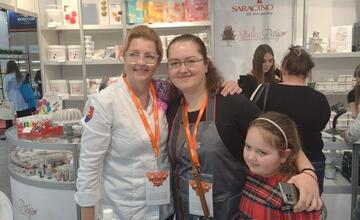 FOTO: Bardejovčanka Jana ohúrila vo Varšave s unikátnou tortou