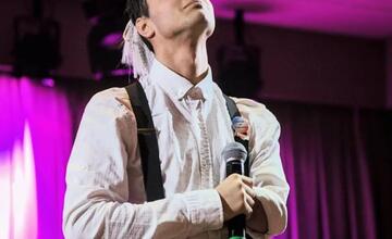 FOTO: Prešovčan Martin zo seriálu Dunaj, k vašim službám. V detstve prežil peklo