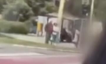 FOTO: V Prešove počas bieleho dňa pobehovala nahá žena