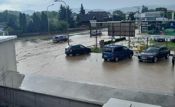 FOTO: Obce v Prešovskom kraji sú po búrkach pod vodou 