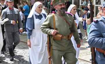 FOTO: Humenné sa vrátilo v čase. Ocitli sa v dobe prvej republiky