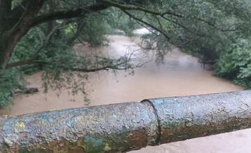 FOTO: SHMÚ vyhlásilo prvý stupeň povodňovej aktivity v povodí Torysy