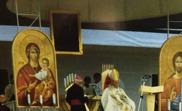 FOTO: Prešovčania spomínajú na návštevu pápeža Jána Pavla II.