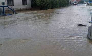 FOTO: Ubľu opäť zaplavila voda