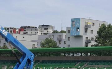 FOTO: Výstavba prešovského štadióna - osvetlenie