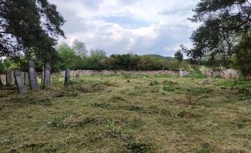 FOTO: Židovský cintorín v Spišskom Podhradí prešiel úpravami