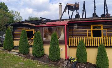 FOTO: Dom v Hraničnom zasiahol ničivý požiar