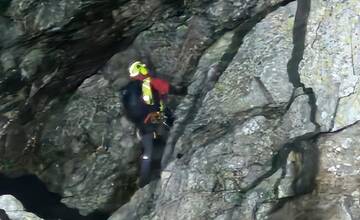 FOTO: V masíve Gerlachovského štítu uviazali dvaja poľskí horolezci