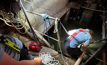 FOTO: Dobrovoľní hasiči z Prešova pomáhali na západe Slovenska po záplavách