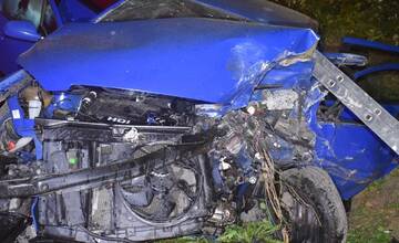 FOTO: Pri dopravnej nehode v okrese Snina utrpel účastník Rasťo ťažké zranenia