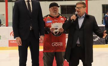 FOTO: Zimný štadión v Prešove má multimediálnu kocku 