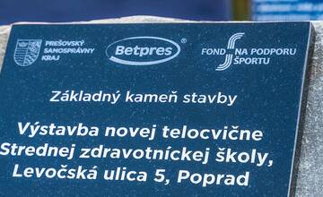 PSK poklopal po základnom kameni novej telocvične