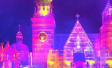 FOTO: Tatranský ľadový dóm otvoril svoje brány