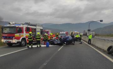 FOTO: Pre tragickú nehodu za Braniskom uzavreli časť diaľnice
