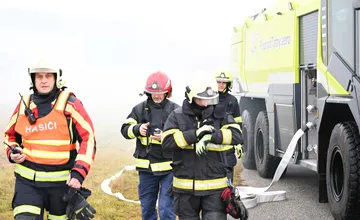 FOTO: Cvičenie na letisku Poprad-Tatry: Simulovaná havária lietadla