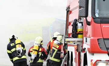 FOTO: Cvičenie na letisku Poprad-Tatry: Simulovaná havária lietadla