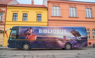 FOTO: Bibliobusy vyrážajú na cesty. Knihy prídu až pred váš dom
