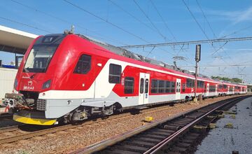 FOTO: Doprava na východe ožíva: Nové moderné vlaky na trati Lipany – Prešov