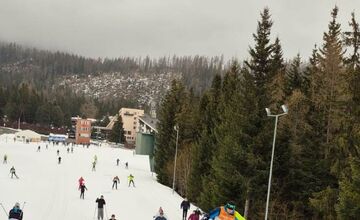 FOTO: Policajti si dali preteky na Štrbskom Plese