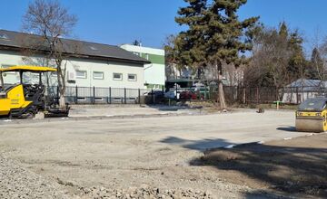 FOTO: Pri Amfiteátri v Prešove vzniká nové parkovisko