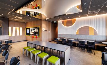 FOTO: Vynovená reštaurácia McDonald's v Prešove