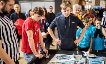 FOTO: Prešovskí študenti priemyslovky vyhrali významné súťaže