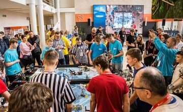 FOTO: Prešovskí študenti priemyslovky vyhrali významné súťaže