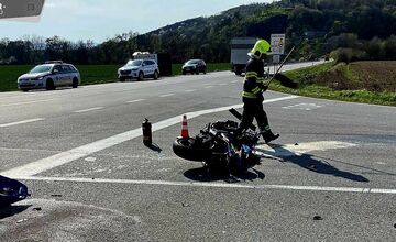 FOTO: Tragická dopravná nehoda na križovatke obcí Tovarné a Sedliská