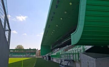 FOTO: Futbal Tatran Aréna je takmer hotová. Stará tribúna však ešte stále stojí