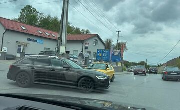 FOTO: Dopravná nehoda v Orkucanoch spomalila premávku pri Sabinove