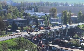 FOTO: Most v Poprade sa opravuje, no čaká nás ešte väčší dopravný šok