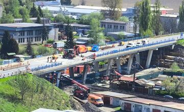 FOTO: Most v Poprade sa opravuje, no čaká nás ešte väčší dopravný šok