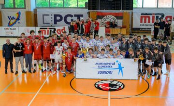 FOTO: Prešovskí juniori získali doma striebro a ovládli tribúny