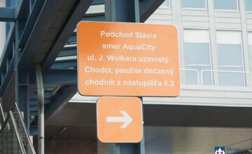 FOTO: Pre rozsiahlu rekonštrukciu bol v Poprade uzatvorený podchod pre peších