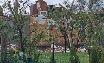 FOTO: Poľskom sa prehnala supercela, strhávala strechy a stromy