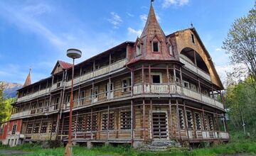 VIDEO: Ždiarska legenda Tatra chátra. Všade puká, praská. Je to nebezpečné