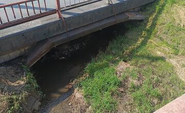 FOTO: Práca chvátna, málo plátna. Údržba Sekčovského potoka pod paľbou kritiky