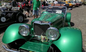 FOTO: Centrum Prešova rozžiarili luxusné veterány. Vieme, akú majú hodnotu