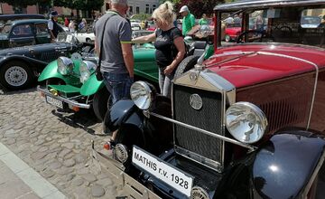 FOTO: Centrum Prešova rozžiarili luxusné veterány. Vieme, akú majú hodnotu